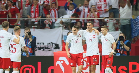 "Cieszę się z bramki, wygranej, ale też z tego, że zagraliśmy 'na zero z tyłu'. To zawsze obrońcę cieszy" - powiedział Jakub Kiwior, którego gol zdecydował o zwycięstwie Polski na Niemcami 1:0 w towarzyskim meczu piłkarskim w Warszawie. "Mam nadzieję, że jeszcze w niejednym spotkaniu będziemy mieć takie sytuacje i tak to dobrze będzie to wyglądało" - dodał. 