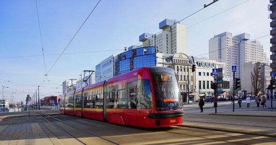 ​Tramwaje z Łodzi do Pabianic wrócą na swoje trasy 1 lipca. Połączenie tramwajowe na linii 41 było zawieszone od roku 2020, gdy rozpoczęto przebudowę torowiska łączącego miasta aglomeracji łódzkiej. Inwestycja kosztowała ponad 173 mln zł.