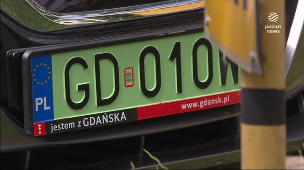 Nowe rejestracje będą mieć nowe litery. Skończyły się kombinacje, ale nie samochody. Choć nie ma co liczyć na rejestrację ''LOL'', to ''XD'' trafi do Gdańska. Dla ''Wydarzeń'' Michał Mitoraj.