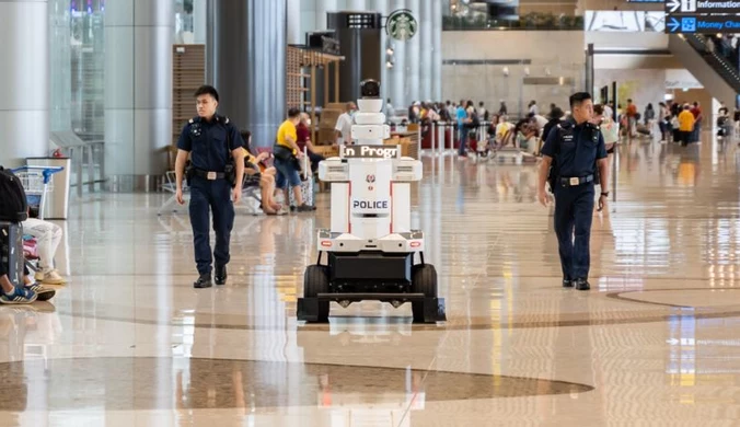 Robot wstąpił do policji. Patrolował singapurskie lotnisko