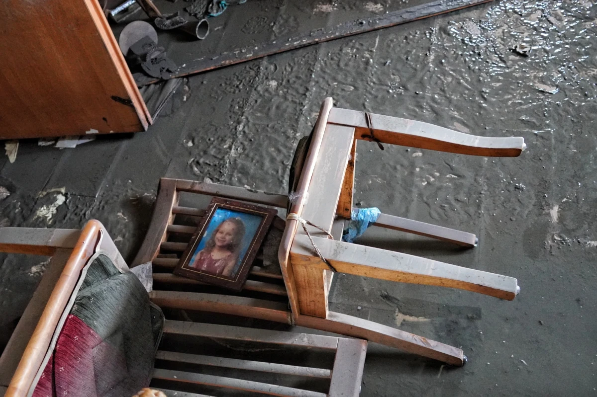 Torturowana przez Federalną Służbę Bezpieczeństwa (FSB) przez pięć miesięcy kobieta była zmuszana do występowania w rosyjskich filmach propagandowych. Ostatecznie przez Rosję udało jej się przedostać do Estonii - podaje brytyjski dziennik "Guardian".