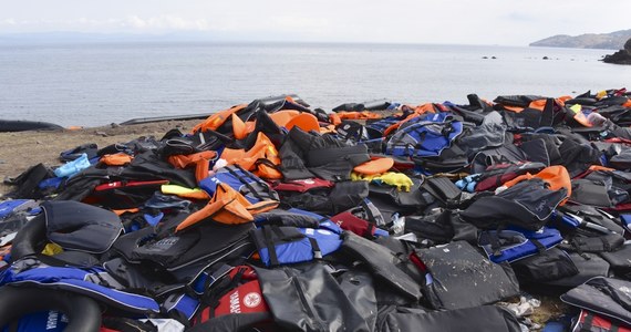 ​Do 81 wzrosła liczba ofiar katastrofy łodzi przewożącej migrantów, która zatonęła u południowo-zachodniego wybrzeża Grecji w zeszłą środę. W związku ze sprawą zatrzymano kolejnych podejrzanych - podał Reuters.