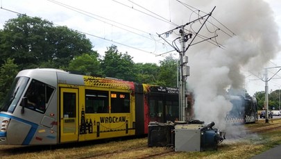 Wrocław: Zderzenie tramwaju z kosiarką do trawy