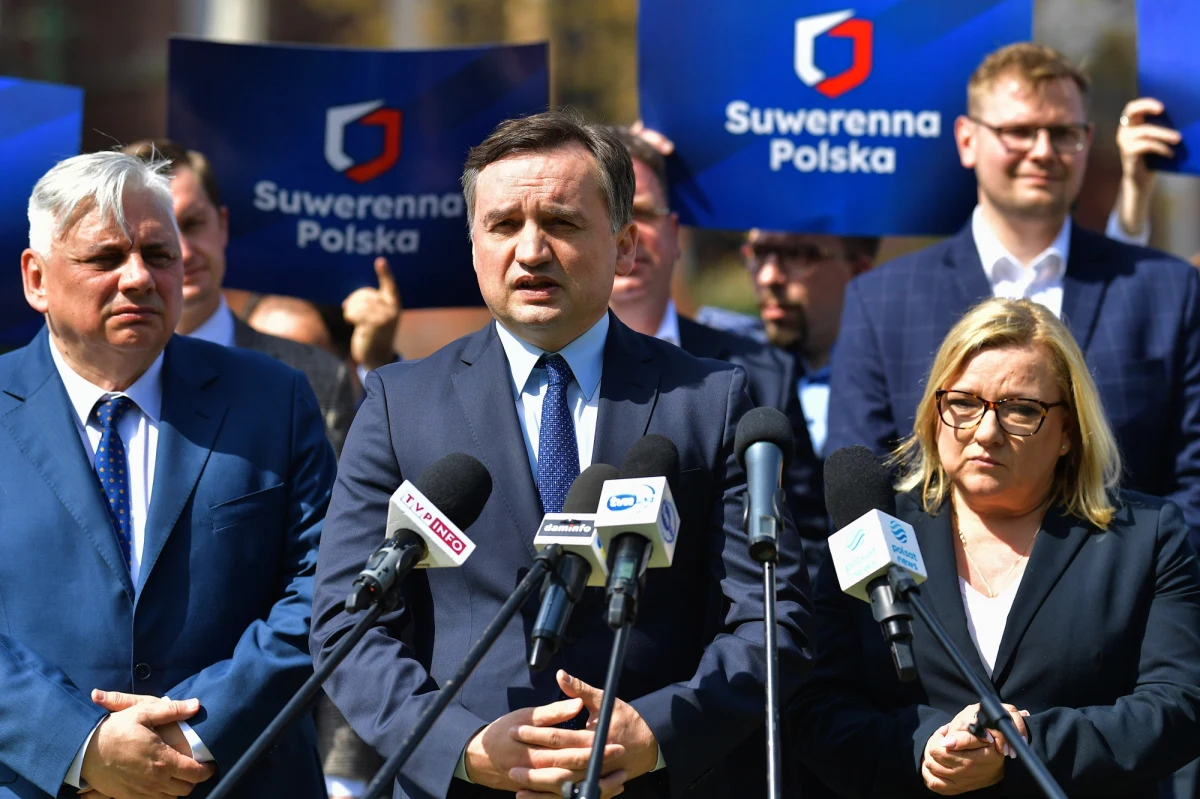 Wiceminister sprawiedliwości Michał Woś poinformował, że wspólny start Prawa i Sprawiedliwości oraz Suwerennej Polski to już tylko kwestia ostatnich porozumień.