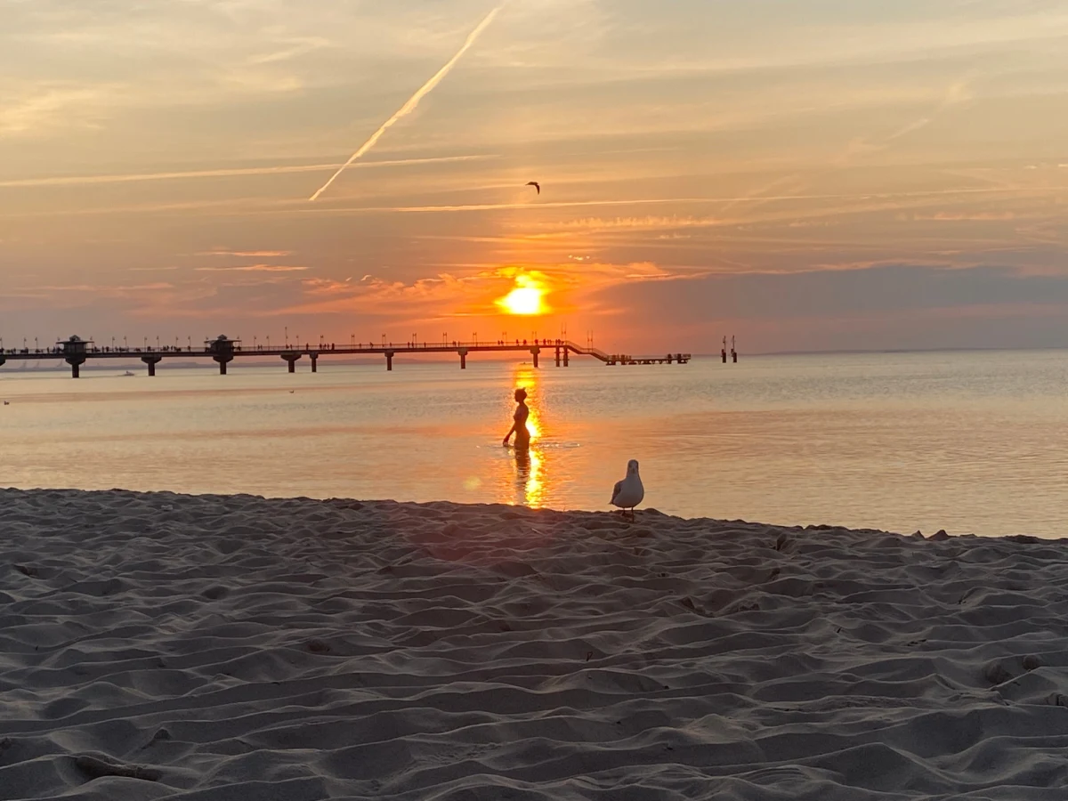 ​To może być dobry sezon turystyczny nad morzem. Właściciele obiektów turystycznych na wybrzeżu zacierają ręce i spodziewają się dużego, jeśli nie rekordowego obłożenia. Może być też rekordowo drogo.