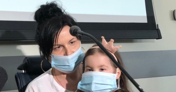 Serce od dawcy z Czech ratunkiem dla małej Alicji z Grudziądza. 7-letnia dziewczynka jest drugą osobą i pierwszym dzieckiem w Polsce, któremu lekarze ze Śląskiego Centrum Chorób Serca w Zabrzu przeszczepili serce pobrane za granicą. 