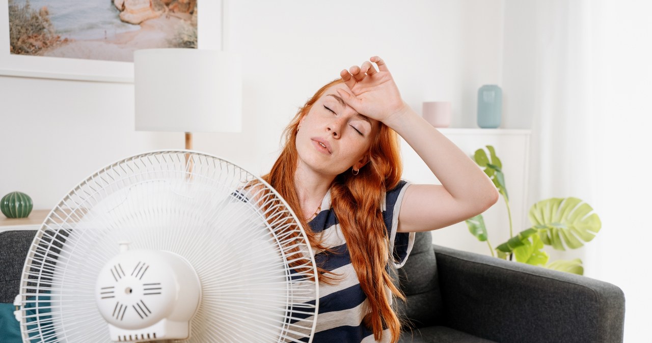 Tak ochłodzisz mieszkanie bez klimatyzacji. Wystarczy woda i trochę soli