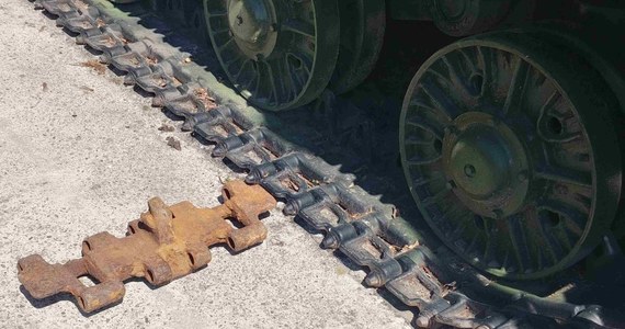 200 kilogramów pozostałości z czołgowych gąsienic trafiło do Muzeum Oręża Polskiego w Kołobrzegu. Gąsienice radzieckich czołgów z czasów II wojny światowej zostały oddane na złom. Udało się je wykupić i ocalić przed zniszczeniem.