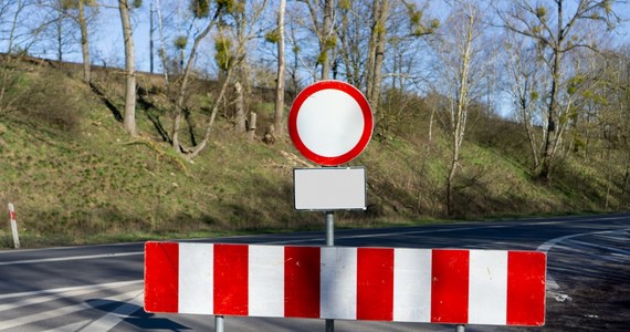 To ważna informacja dla mieszkańców Małopolski i wszystkich kierowców wybierających się w wakacje w góry: specjalistyczne badania drogi krajowej 28 w Kasinie Wielkiej mogą zająć nawet kilka miesięcy, a to oznacza, że będzie zamknięta dłużej.   

