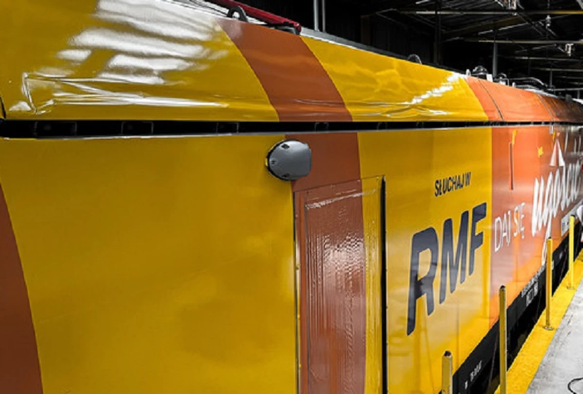 Dziś wyruszy pierwszy z wakacyjnych pociągów RMF FM w ramach kampanii "Daj się ugościć! Odwiedź Kraków. Odkryj Małopolskę". Już po godzinie 8 z Gdyni wystartuje niezwykły skład kolejowy, który pojedzie przez Warszawę i Łódź w kierunku Krakowa.