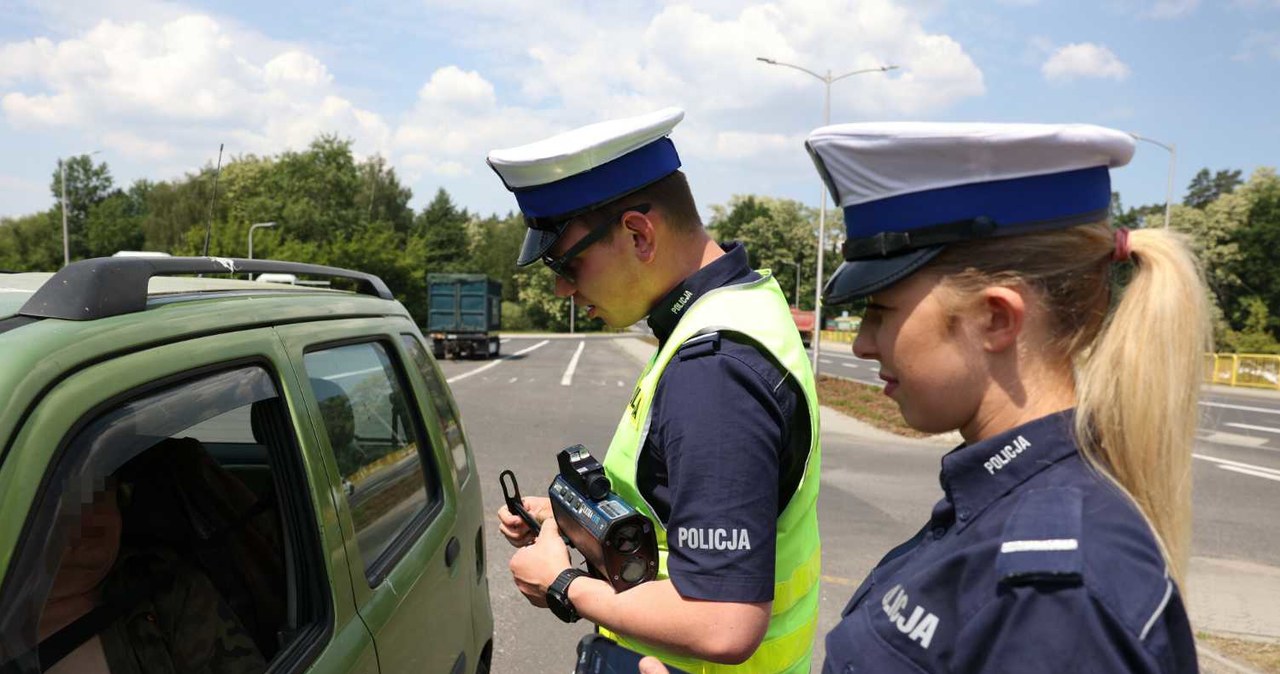 Policjanci, coraz, częściej, mają, kamery, nasobne, nagrywają, przebieg, prowadzonych, interwencji, samo, może, zrobić, kierowca Panie władzo, ta interwencja jest nagrywana. Co zrobi policjant?