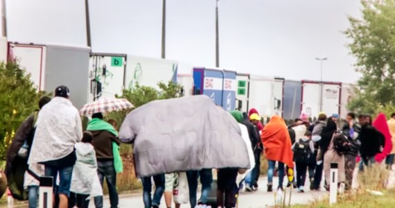 "To referendum ma sens. Po pierwsze, jeżeli będzie ważne, to znaczy jeśli będzie odpowiednia frekwencja, to będzie wiążące dla każdej władzy" - tak Jarosław Kaczyński - Gość Krzysztofa Ziemca w RMF FM – odpowiada na pytanie, czy jest zdeterminowany w sprawie organizacji referendum na temat przymusowej relokacji migrantów. Dodał, że chodzi o to, aby "zawrócić Unię Europejską z samobójczego kursu".