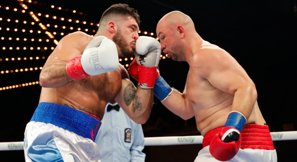 Adam Kownacki przegrał przed czasem walkę z Amerykaninem Joe Cusumano - przez techniczny nokaut w ósmej rundzie. To czwarta z rzędu porażka polskiego boksera wagi ciężkiej na zawodowych ringach.