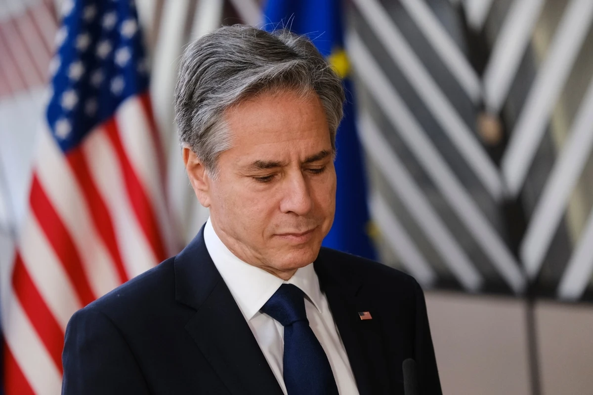 Chociaż "przewrót Prigożyna" trwał zaledwie dobę i zakończył się rozejmem między Kremlem a szefem Grupy Wagnera, świat z uwagą będzie obserwował dalsze wydarzenia w Rosji. Szef amerykańskiej dyplomacji Antony Blinken twierdzi, że zawirowania w kraju mogą potrwać jeszcze długie miesiące.