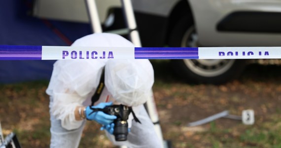 Prokuratura Rejonowa w Katowicach wszczęła śledztwo w sprawie śmierci 17-latka, którego ciało znaleziono w sobotę rano w centrum miasta. Na razie nie wiadomo, dlaczego chłopak zmarł. 
