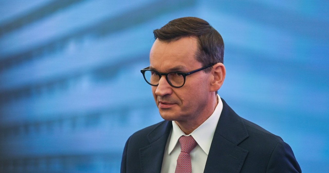 Meble za prawie 300 tys. zł. To dopiero początek majątku Morawieckiego