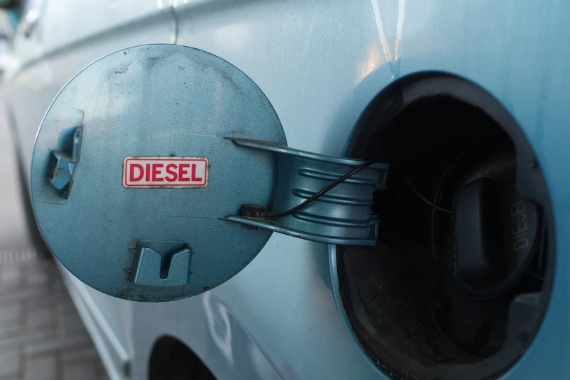 Jedno z paliw podrożało skokowo. To może być maksymalna cena w tym roku