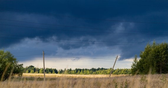 Awarie energetyczne po burzy w okolicach Mikołowa w Śląskiem. Prądu nie miało prawie 4,5 tys. tysiąca domów.