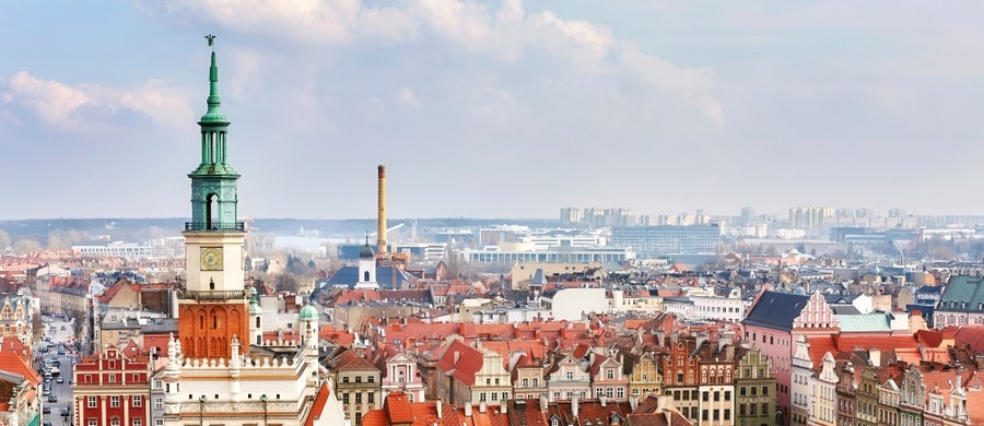 Wielkopolski Urząd Wojewódzki proponuje dwie nowe lokalizacje, w których uchodźcy z Ukrainy będą mogli znaleźć schronienie. Chodzi o mieszkańców hostelu przy ul. Warszawskiej, z którym umowa na wynajem miejsc wygasa z końcem lipca. Ukraińcy podnosili głosy, że nie chcą wyprowadzać się z Poznania.