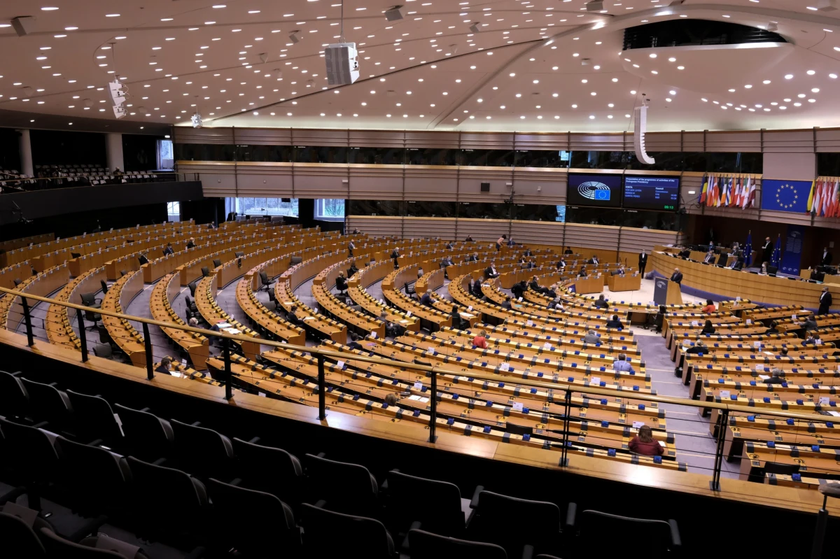 Bez decyzji w sprawie zwiększenia dla krajów UE liczby mandatów w Parlamencie Europejskim. Przypomnijmy – jak ujawniła jako pierwsza dziennikarka RMF FM w Brukseli Katarzyna Szymańska-Borginon - Polska stara się o jedno dodatkowe miejsce w PE nowej kadencji. 