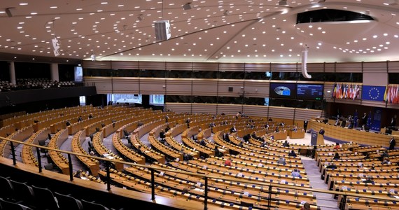 Bez decyzji w sprawie zwiększenia dla krajów UE liczby mandatów w Parlamencie Europejskim. Przypomnijmy – jak ujawniła jako pierwsza dziennikarka RMF FM w Brukseli Katarzyna Szymańska-Borginon - Polska stara się o jedno dodatkowe miejsce w PE nowej kadencji. 