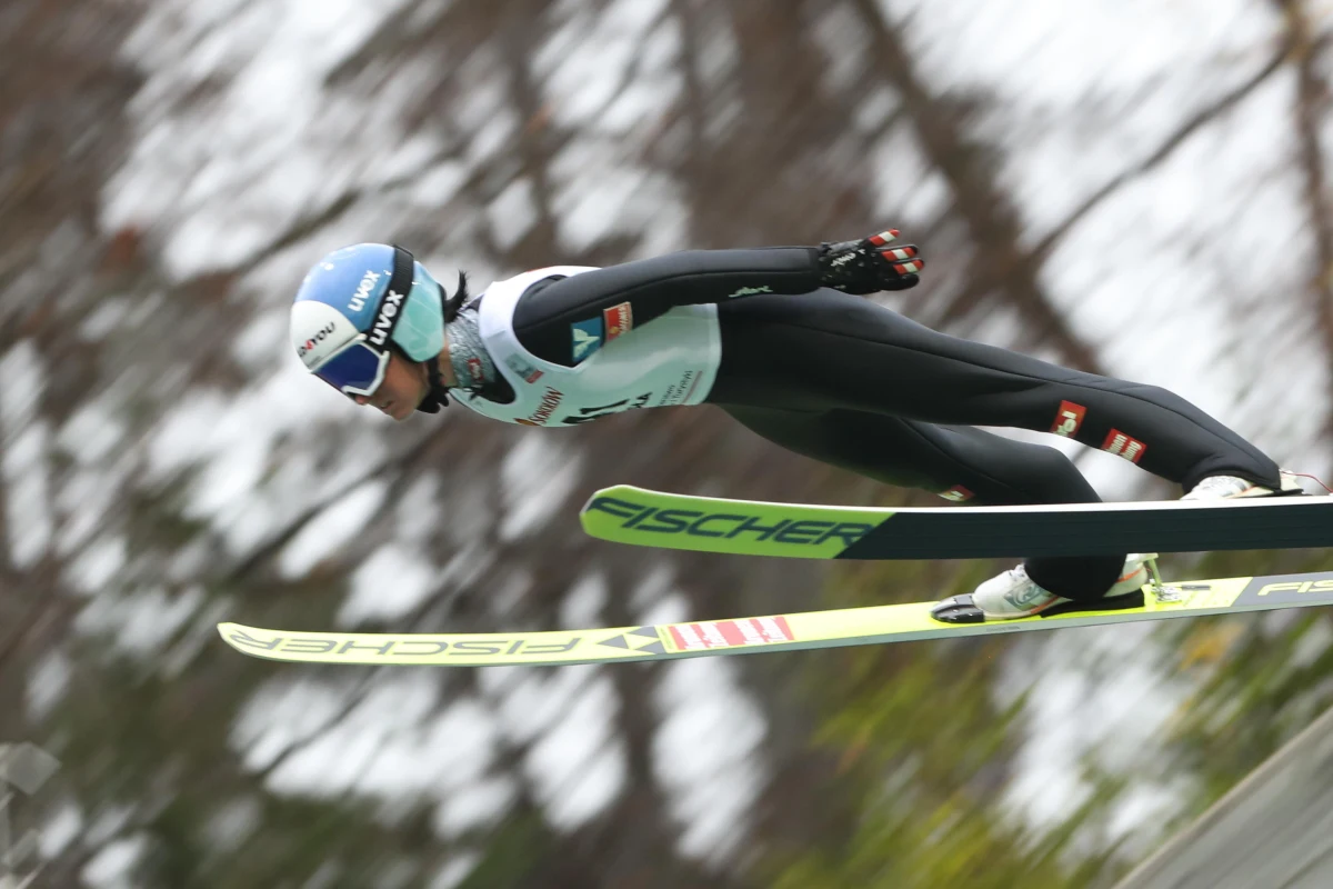 Austriaczka Jackqueline Seifriedsberger wygrała indywidualny konkurs skoków na Średniej Krokwi w Zakopanem podczas Igrzysk Europejskich. Na podium stanęły też Słowenka Nika Prevc i Marita Kramer z Austrii. Najlepsza z Polek Anna Twardosz zajęła 25. miejsce.