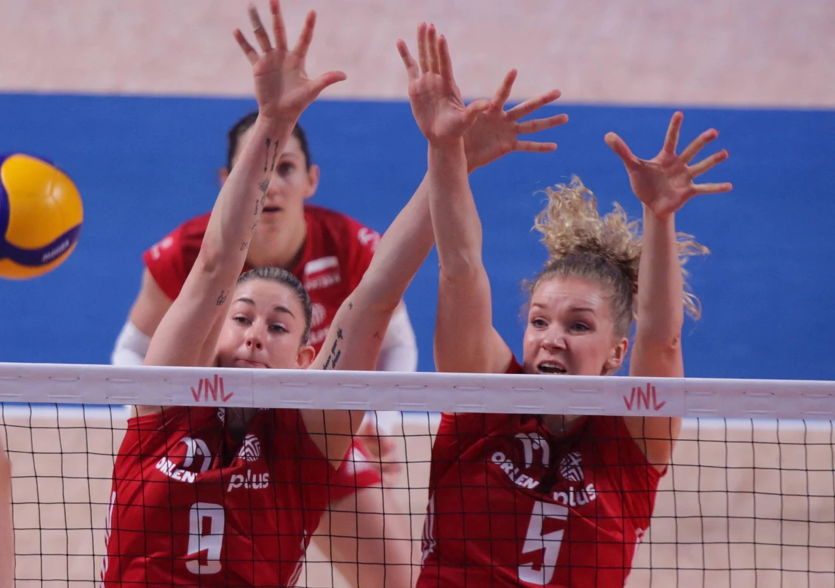 Po pasjonującym meczu reprezentacja Polski siatkarek przegrała z USA 2:3 (25:17, 15:25, 25:27, 30:28, 14:16) w pierwszym meczu turnieju siatkarskiej Ligi Narodów w południowokoreańskim Suwon.