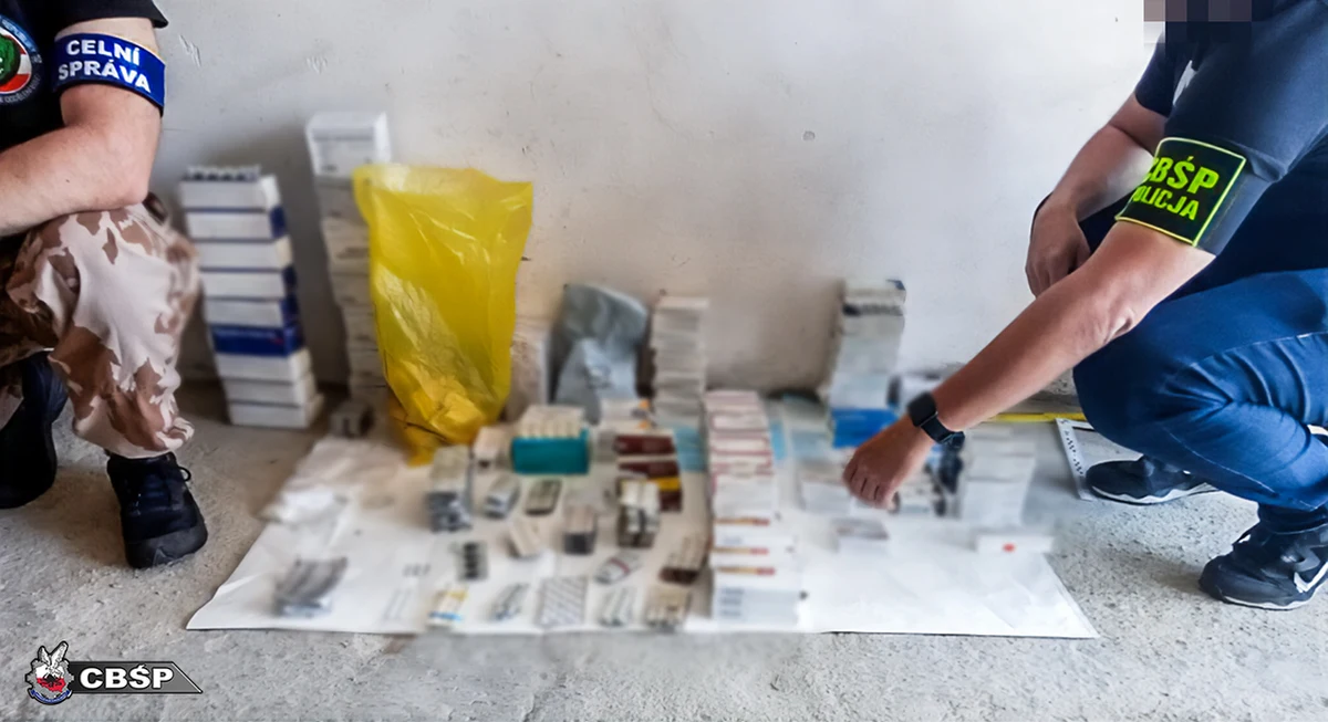 Międzynarodowa grupa przestępcza nielegalnie produkująca i sprzedająca sterydy została rozbita przez Centralne Biuro Śledcze Policji. Na polecenie śląskiego wydziału Prokuratury Krajowej w Polsce zatrzymano 5 osób. Kolejnych 14 wpadło w Czechach i na Słowacji. 