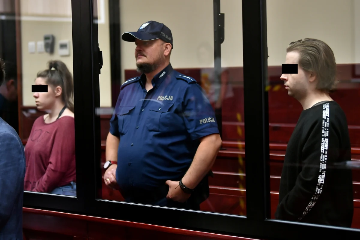 Zapadł wyrok w sprawie pary pedofilów z Kłodzka. Sąd skazał mężczyznę na 20 lat więzienia, a kobietę na 3 lata. Oboje uznano za winnych seksualnego wykorzystania dzieci - również swoich.