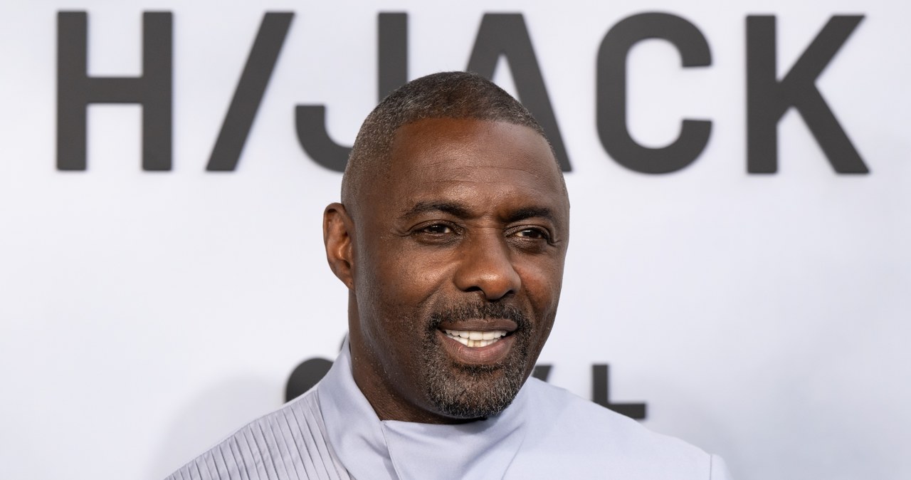 Nie jest tajemnicą, że Idris Elba był rozważany jako kandydat do przejęcia roli Jamesa Bonda, ale sam się wycofał się z walki o tę posadę. Teraz w podcaście "SmartLess" aktor ujawnił, dlaczego zrezygnował z szansy na zagranie jednej z najbardziej ikonicznych postaci w historii kina. Jak się okazuje, gwiazdorowi pochlebiało to, że jest brany pod uwagę w kontekście zagrania słynnego agenta. Rasistowskie komentarze niektórych fanów serii sprawiły, że aktor przemyślał swoją decyzję.