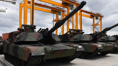 Do portu w Szczecinie dotarło 14 Abramsów
