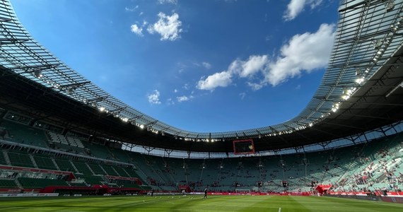 Polski Związek Piłki Nożnej po obradach Komitetu Wykonawczego UEFA poinformował, że Wrocław będzie gospodarzem finału piłkarskiej Ligi Konferencji w 2025 roku. Dodano, że Polska otrzymała też prawo organizacji mistrzostw Europy kobiet do lat 19, które również odbędą się za dwa lata.