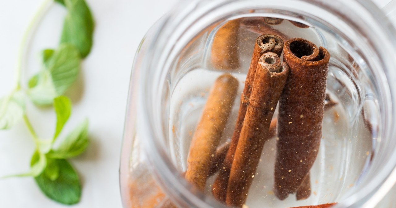 Pij szklankę dziennie na czczo. Wzmocnisz serce i zredukujesz wagę