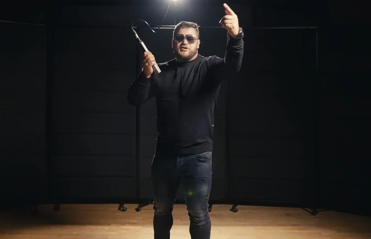 Paweł Fajdek na chwilę odłożył młot i chwycił za mikrofon. Utytułowany lekkoatleta nagrał piosenkę z raperem Peją i trenerem Damianem Kamińskim. Utwór ma promować tegoroczną edycję Silesia Memoriału Kamili Skolimowskiej, który jednocześnie jest mityngiem Diamentowej Ligi.