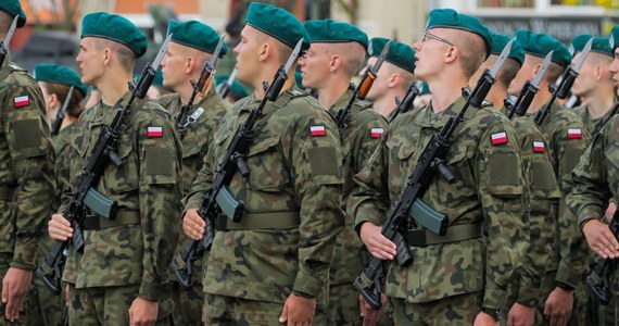 Szef Biura Bezpieczeństwa Narodowego Jacek Siewiera poinformował, że Polska wyśle na Litwę kontyngent wojsk specjalnych do ochrony szczytu NATO w Wilnie (11-12 lipca). 