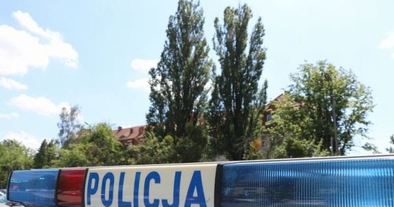 ​24-letni kierowca przewożący osoby "na aplikację" został zatrzymany przez wrocławską policję. Jest podejrzany o zaatakowane i zgwałcenie podróżującej z nim pasażerki. Mężczyzna decyzją sądu został tymczasowo aresztowany.