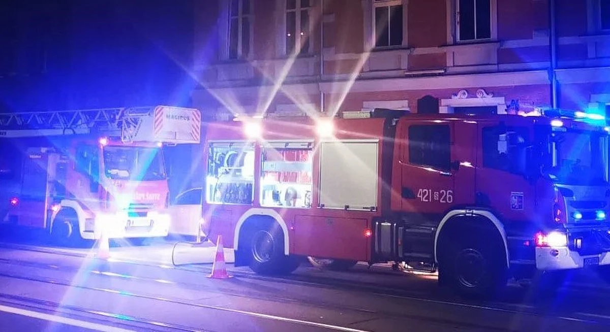 Przyczyną wtorkowego pożaru kamienicy przy ul. Armii Krajowej w Chorzowie było celowe podpalenie - poinformowała policja. W związku z tą sprawą aresztowano 23-letnią lokatorkę. Za sprowadzenie zagrożenia dla zdrowia i życia wielu osób grozi jej nawet 10 lat więzienia.