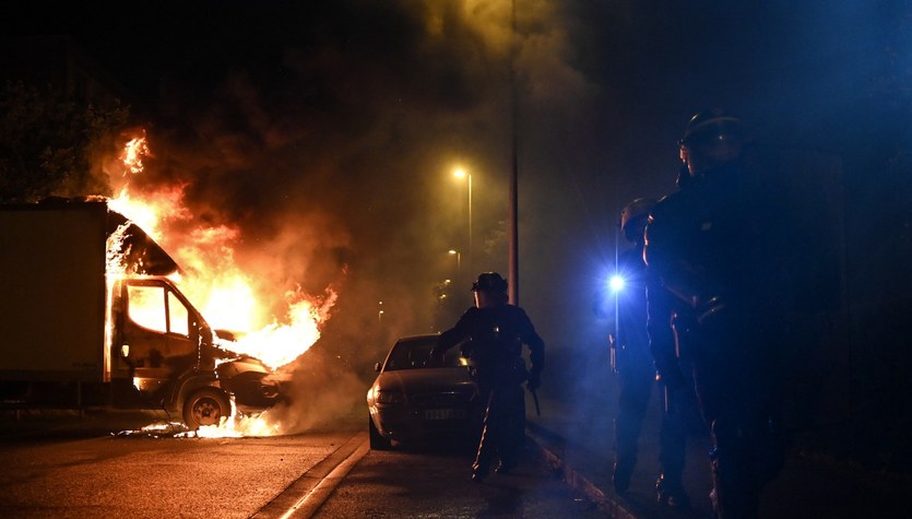 Protesty w Marsylii. Dziesiątki zatrzymań, ranni policjanci