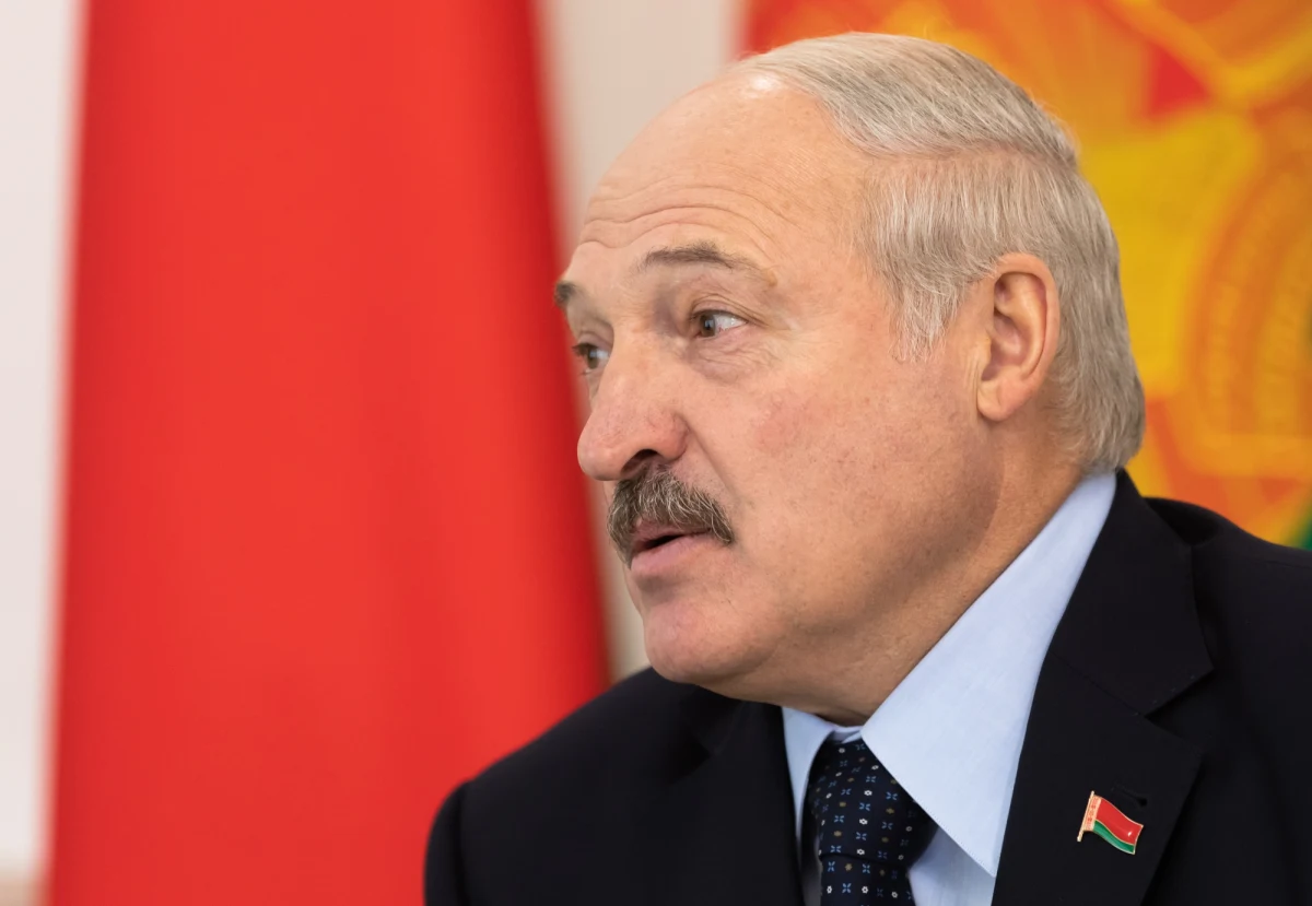 Podczas swojego wystąpienia z okazji Dnia Niepodległości Alaksandr Łukaszenka odniósł się do obecności najemników Grupy Wagnera na Białorusi. Postanowił uspokoić obywateli i zadeklarował, że chętnie wykorzystałby wagnerowców do przeszkolenia białoruskiej armii.