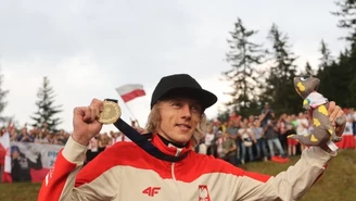 Dawid Kubacki napisał piękną historię. I ta dedykacja. Skoczek zmienił zdanie