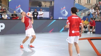 Polacy walczyli o strefę medalową i... zrobiło się ciemno. Strażacy w akcji