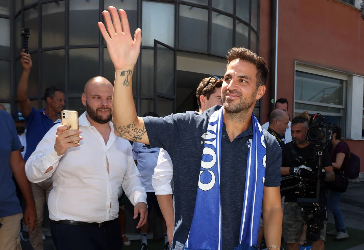 Cesc Fabregas, który z piłkarską reprezentacją Hiszpanii zdobył mistrzostwo świata (2010) i dwukrotnie mistrzostwo Europy (2008 i 2012), ogłosił zakończenie kariery. 36-latek był w przeszłości pomocnikiem m.in. Arsenalu, Barcelony i Chelsea.