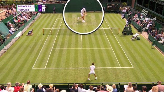 Hubert Hurkacz awansował do drugiej rundy wielkoszlemowego Wimbledonu. Polski tenisista wygrał z Hiszpanem Albertem Ramosem-Vinolasem 6:1, 6:4, 6:4. Spotkanie przeanalizował ekspert Polsatu Sport Maciej Synówka.