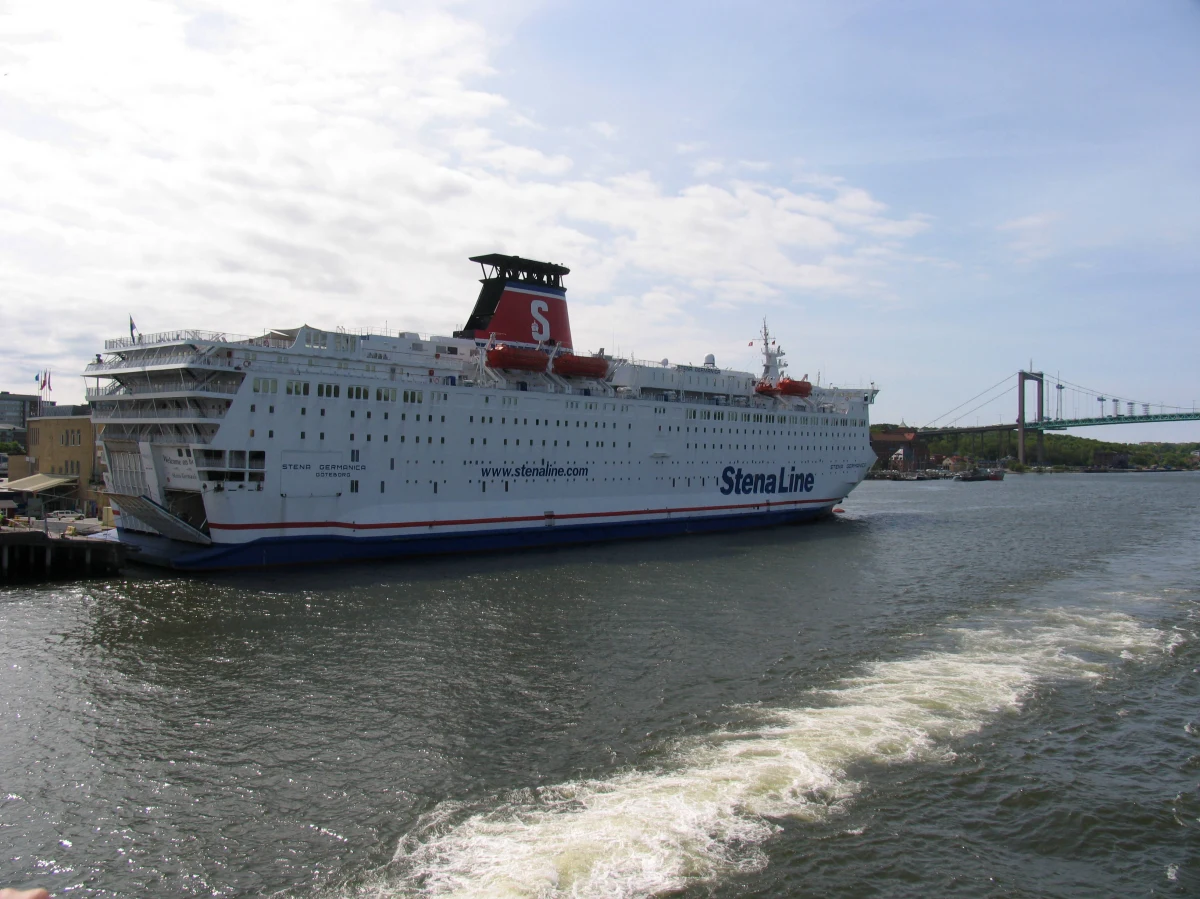 Na promie Stena Spirit nie doszło do wypadku. Kobieta i dziecko wypadli za burtę na skutek świadomego działania - poinformowała duńska Komisja ds. Wypadków Morskich. W czwartek z promu wypadło dwoje polskich obywateli - 36-letnia kobieta i 7-letni chłopiec. Zostali odnalezieni, ale zmarli w szpitalu.