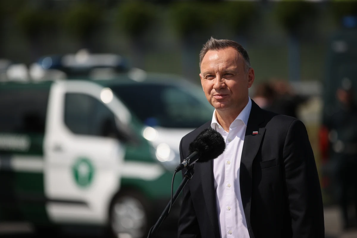 Prezydent Andrzej Duda podpisał postanowienie o użyciu polskich wojsk na Litwie w czasie szczytu NATO. "Funkcjonowanie Kontyngentu jest elementem uzgodnień prezydentów Polski i Litwy" - przekazało Biuro Bezpieczeństwa Narodowego. 