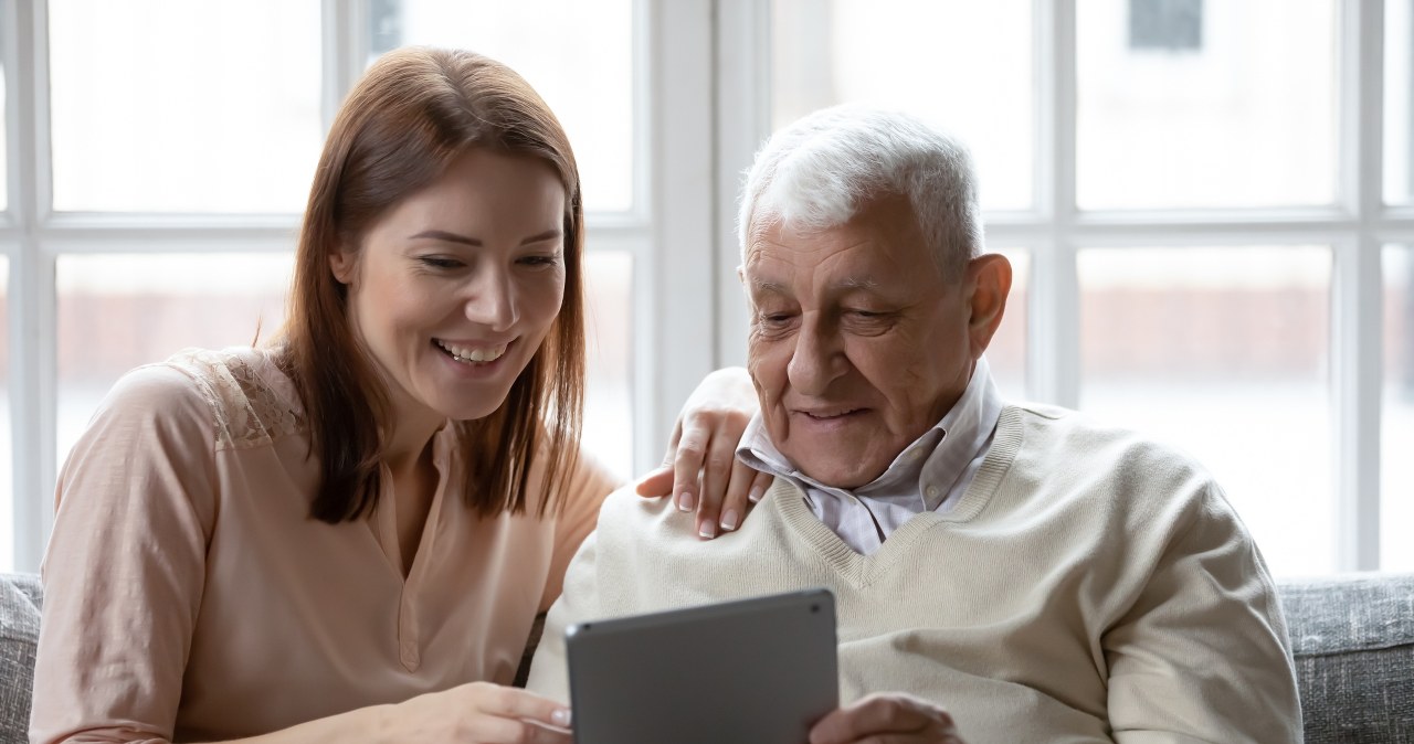 Naukowcy odkryli coś dziwnego w mózgach superstaruszków