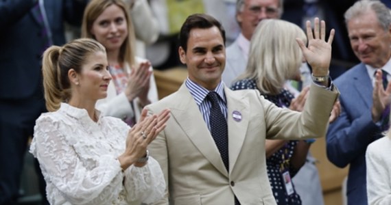 Roger Federer wciąż jest uwielbiany na Wimbledonie. Legendarny tenisista, ośmiokrotny triumfator londyńskiego turnieju, we wtorek został tam specjalnie uhonorowany i nagrodzony owacją na stojąco.