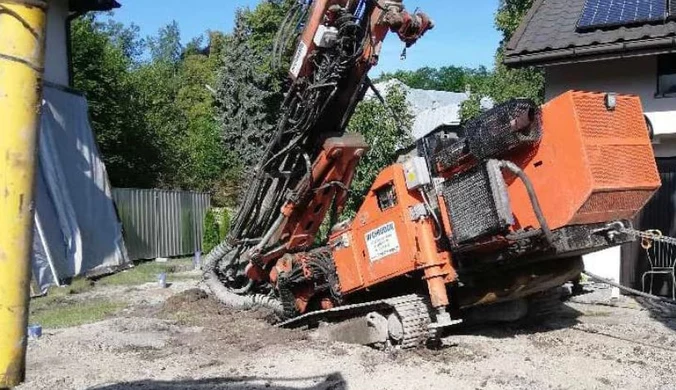 Nowe zapadlisko w Trzebini. Ziemia nie wytrzymała ciężaru wiertnicy