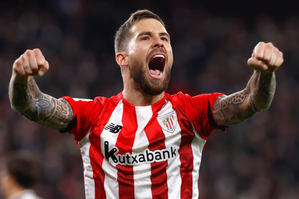 Mistrzowie Hiszpanii ogłosili kolejny transfer. Nowym zawodnikiem "Dumy Katalonii" został Inigo Martinez, doświadczony obrońca, dotychczas występujący w Athleticu Bilbao.