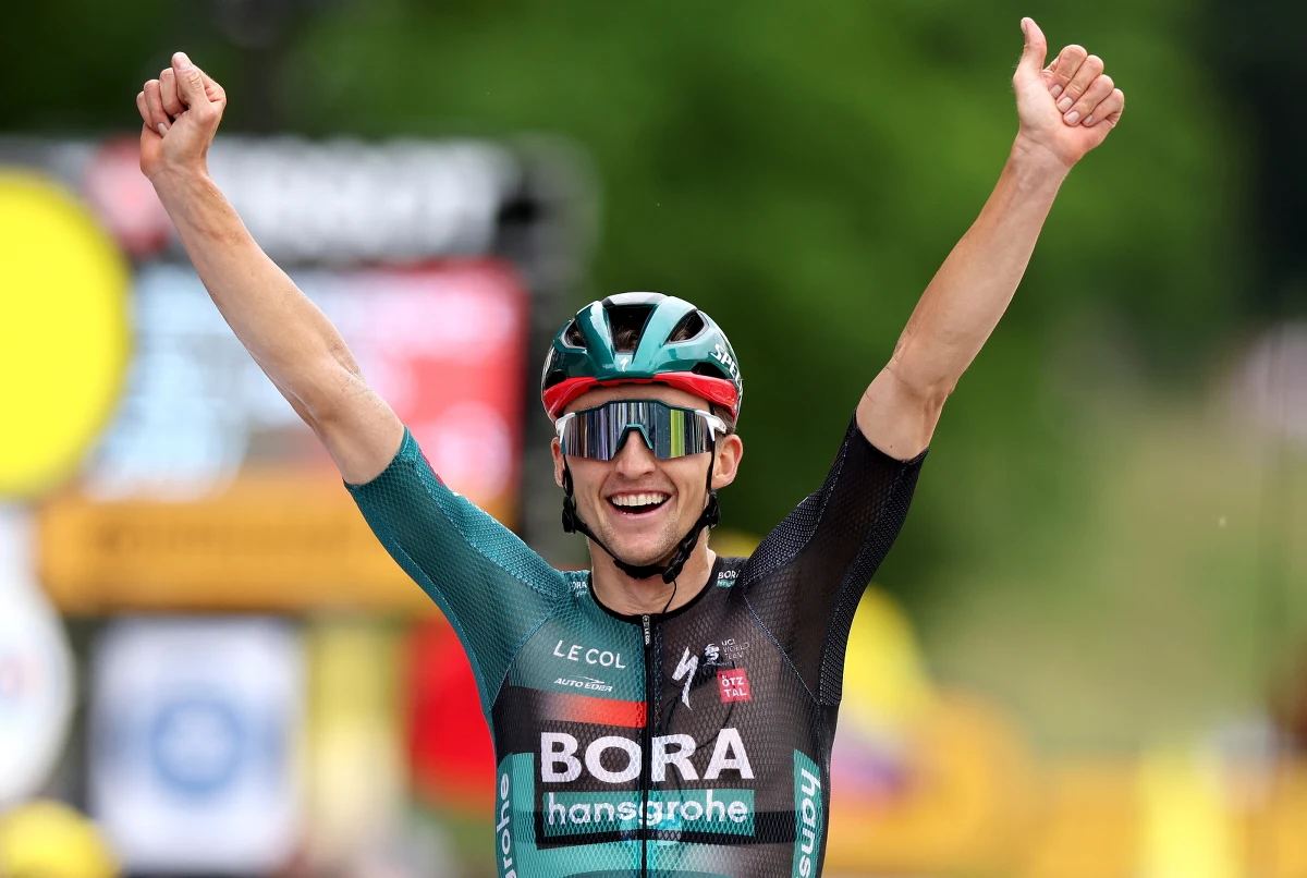 Pierwszy etap w Pirenejach od razu przyniósł zmianę lidera Tour de France. Australijczyk Jai Hindley (Bora-hansgrohe) wygrał piąty etap z Pau do Laruns o długości 162,7 km i objął prowadzenie w klasyfikacji generalnej.